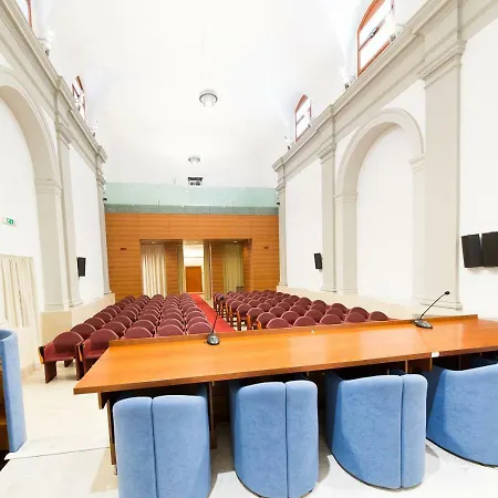 Camplus Guest 2* Catania
