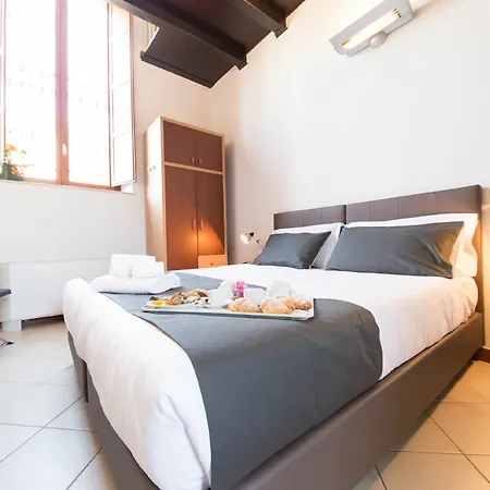 Pensión Camplus Guest 2*