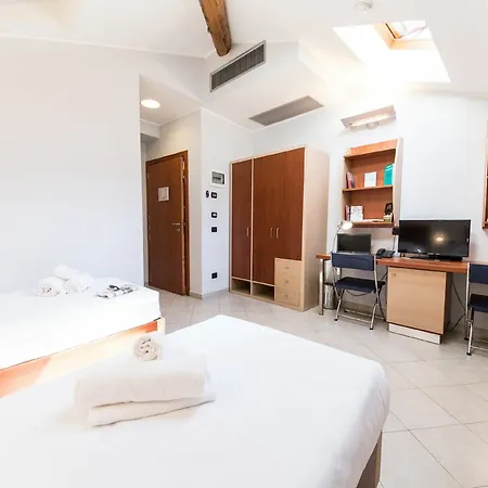 Camplus Guest 2* Catania